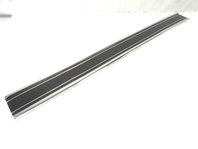1969-1972 GMC TRUCKS 127″ WHEEL BASE FRONT LEFT TRUCK BED LOWER MOULDING TRIM