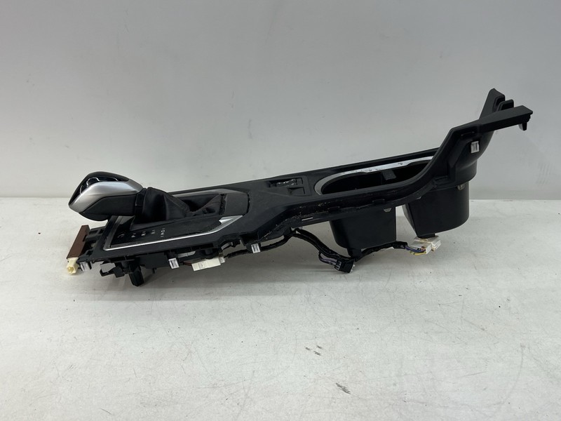 2017-2021 SUBARU IMPREZA SPORT CENTER CONSOLE TRIM w/SHIFTER SELECTOR LEVER OEM