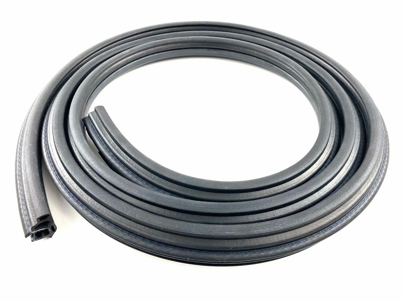 Fairchild Front door Seal on body weatherstrip LH side door F3092
