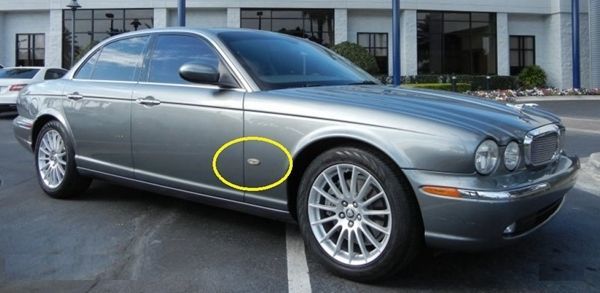 UNICUS INDICATOR MARKER TRIM x2 JAGUAR XJ Daimler Vanden Plas V8 BRIGHT CHROME gallery