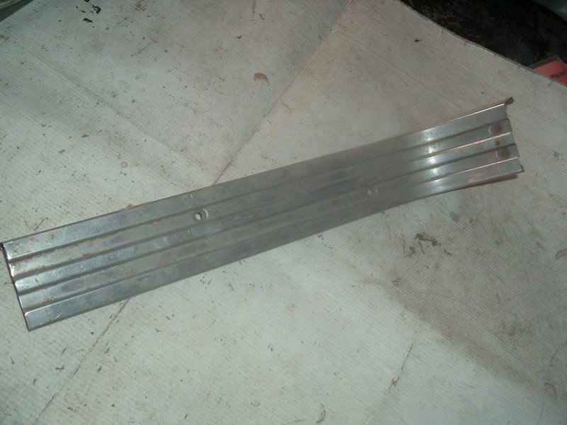 1957 58 59 Ford Ranchero RH Bed / window Molding good used