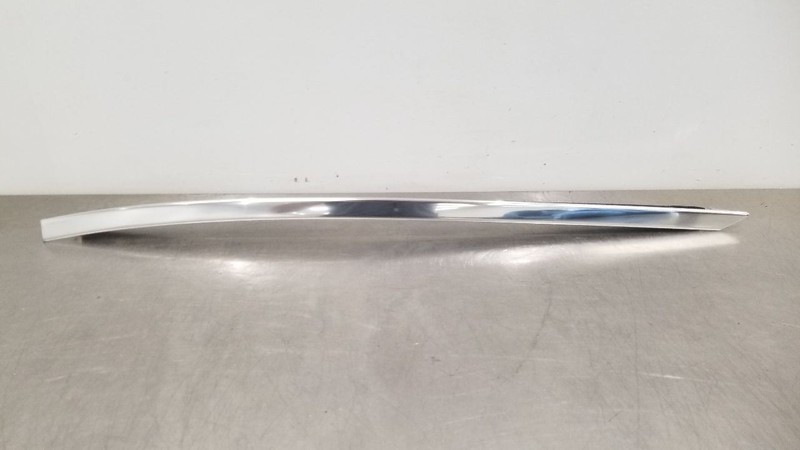 19 BMW M850I F91 EXTERIOR WINDSHIELD PILLAR TRIM RIGHT PASSENGER CHROME gallery