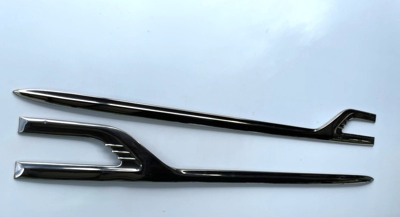 1953 Pontiac Chieftan/ Catalina front fender molding left & right originals