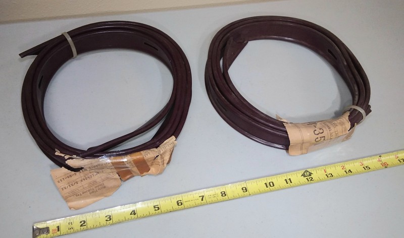 NOS 1975 Cadillac Eldorado Coupe DeVille outer roof panel dark red rear lace 75