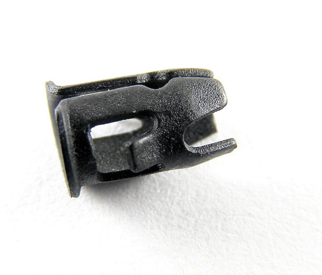 GM Barrel Clips- Fit 3/16" Hole- 1/8" Stud- Emblem Trim Chrome etc- 20pcs- #020 gallery