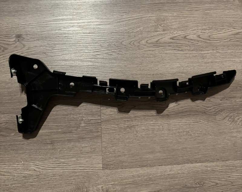2022 - 2025 RIVIAN R1S REAR LEFT QUARTER PANEL SUPPORT BRACKET OEM PT00045146 gallery