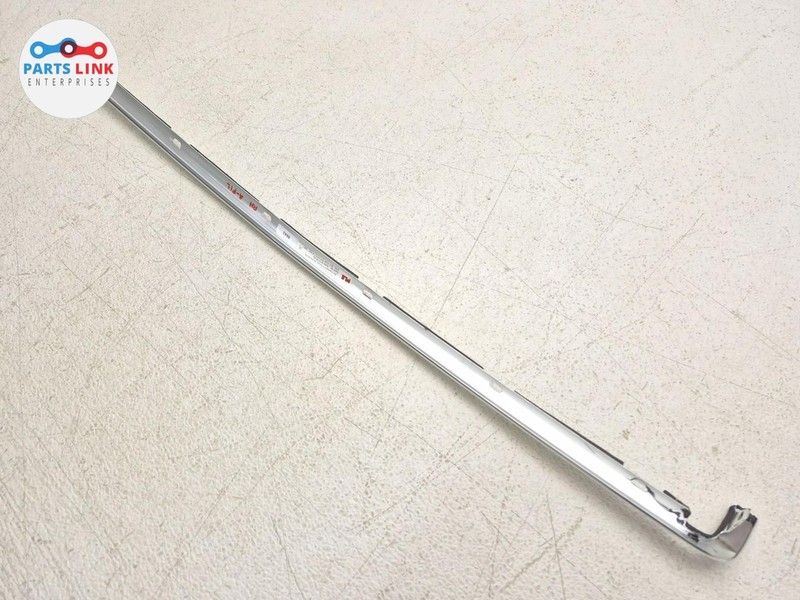 17-21 MERCEDES C63 AMG FRONT RIGHT A-PILLAR TRIM MOLDING WINDSHIELD CABRIO W205 gallery