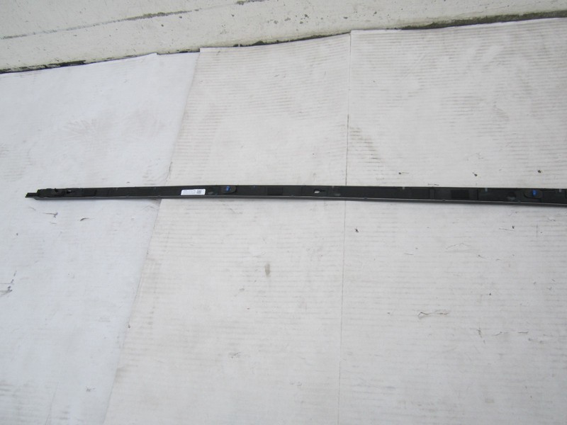 dp51285 RIVIAN R1S 2025 2026 REAR RH UPPER ROOF MOLDING TRIM BLACK OEM gallery