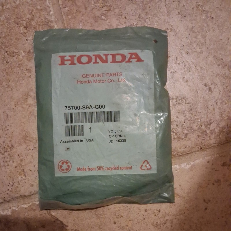 OEM Honda Part Number 75700-S9A-G00 Grille Mounted Chrome Emblem for Accord New gallery