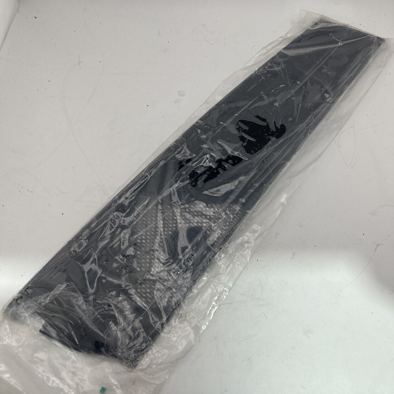 926-246 Rear Right Rearward Door Applique Molding for Yukon Tahoe Cadillac