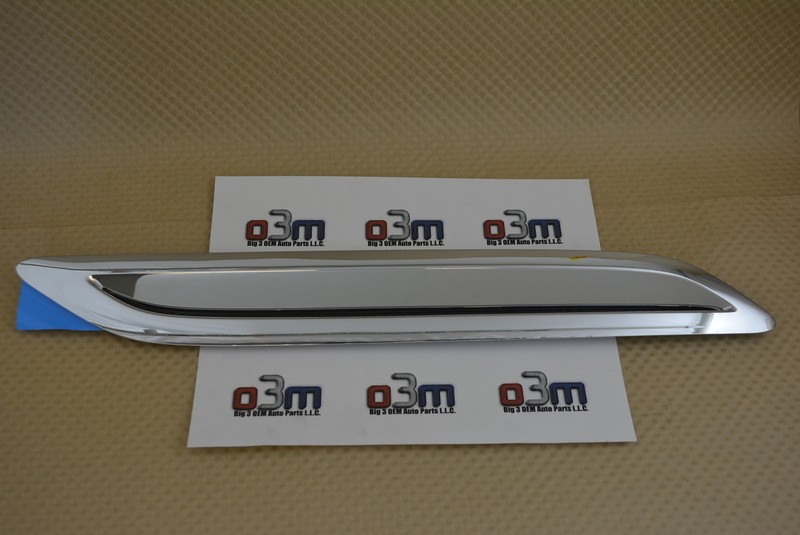 2007-2010 Saturn Sky LH Driver Side Hood Ornament Chrome Trim new OEM 15918065