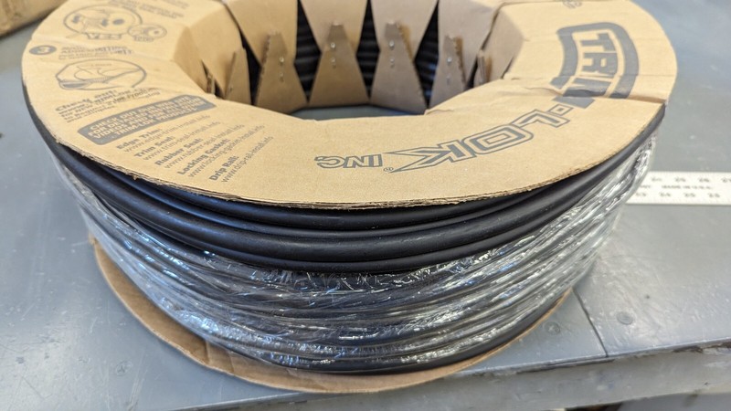 12 Feet X1004 TRIM-LOK Rounded Edge Seal 3/16" GAP, 0.469" d, 0.406" Black New gallery