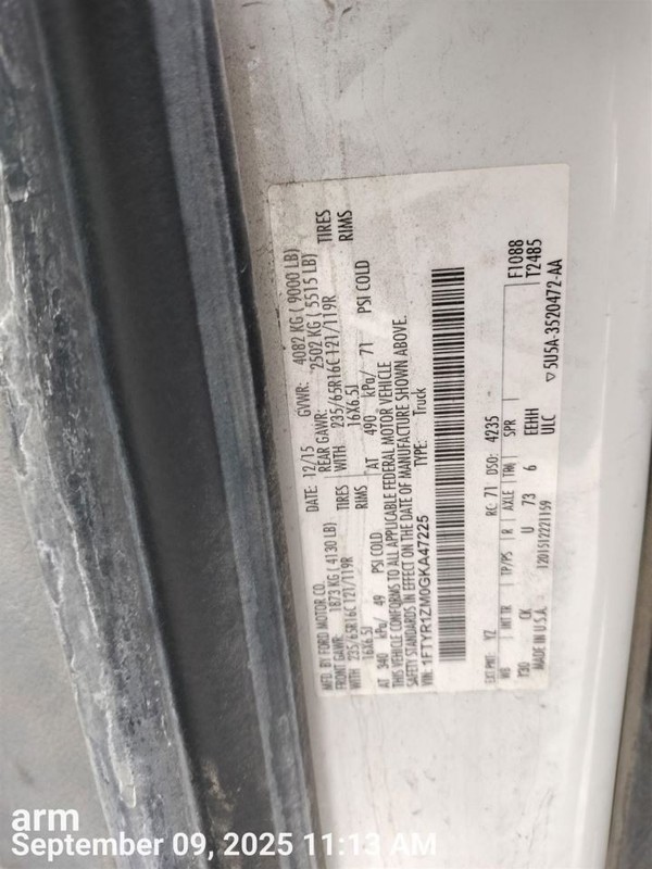 RIGHT FRONT DOOR MOULDING OEM 2015 FORD TRANSIT25 BK3Z6120938AB