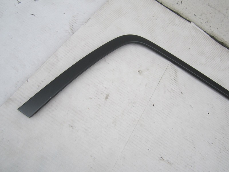 dp51285 RIVIAN R1S 2025 2026 REAR RH UPPER ROOF MOLDING TRIM BLACK OEM gallery