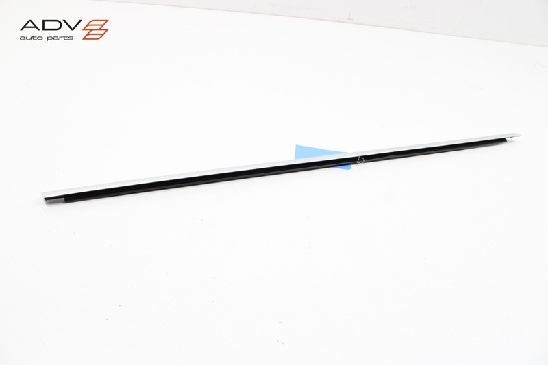 2019-2022 MERCEDES A220 V177 FRONT RIGHT SIDE DOOR WINDOW BELT MOLDING OEM