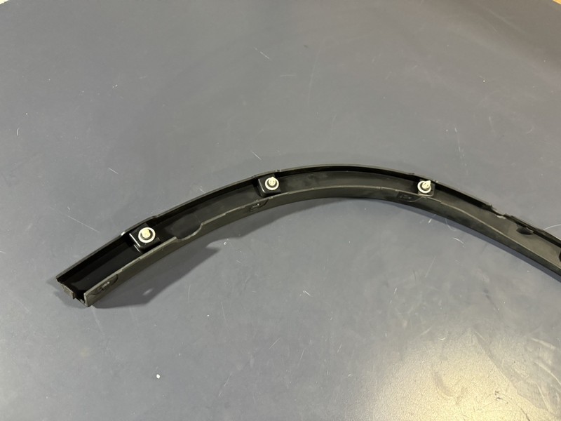 2014-2018 BMW X5 F15 REAR RIGHT PASSENGER FENDER FLARE WHEEL MOLDING TRIM OEM gallery