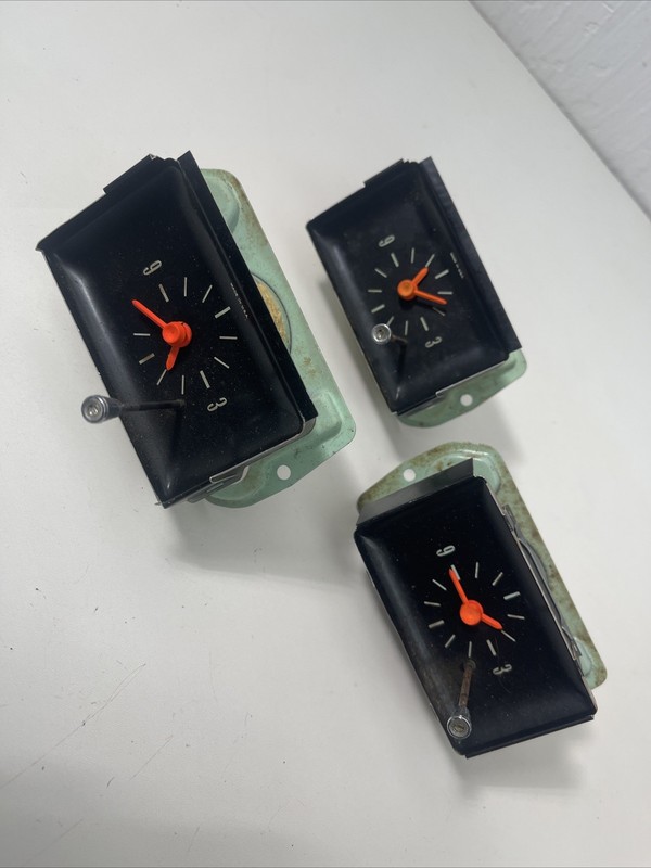 3 Clean Original 1964 Impala Belair Clocks Cores n5