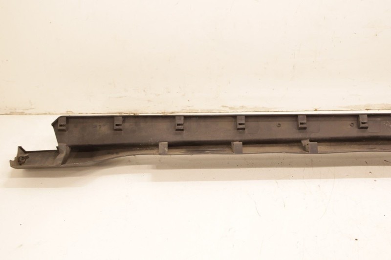 2017-21 Jeep Cherokee Latitude Right Side Rocker Skirt Panel Molding 1YW36TRMAH gallery