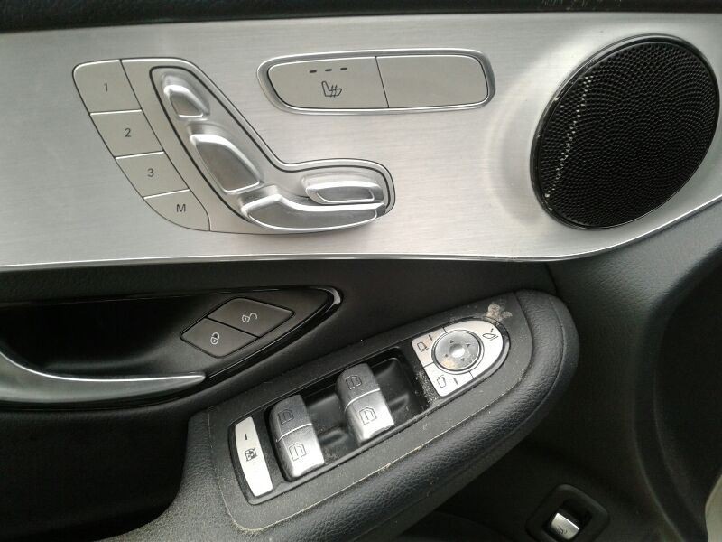 GLC300 2019 Rocker Panel Moulding 123850 gallery