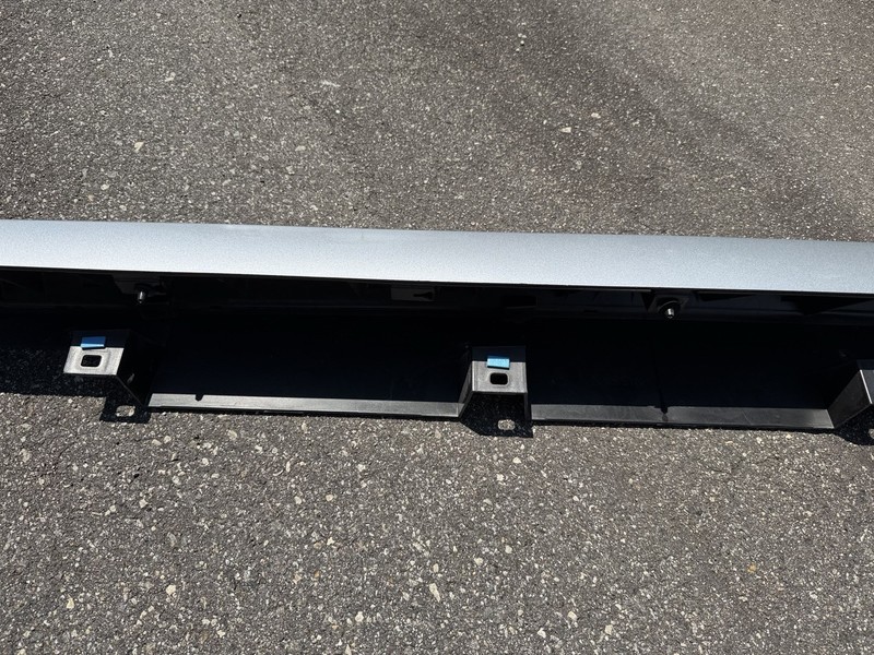 2016 - 2023 Nissan Maxima Platinum S SL SE Right RH Rocker Skirt Molding OEM gallery