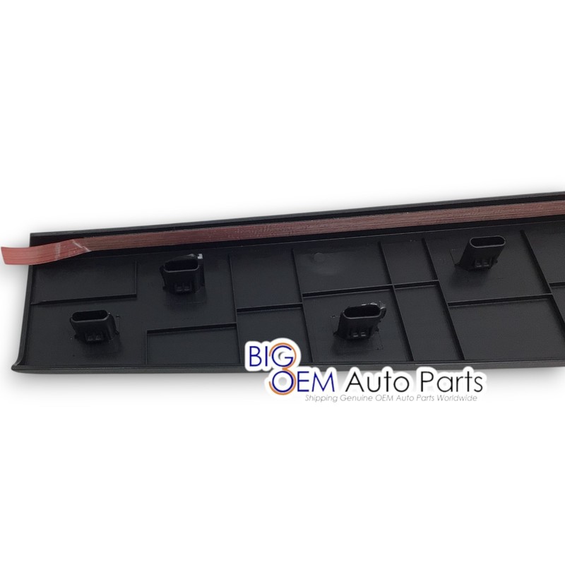 2015 - 2022 Chevrolet Colorado GMC Canyon Tailgate Cap Molding new OEM 23235996 gallery