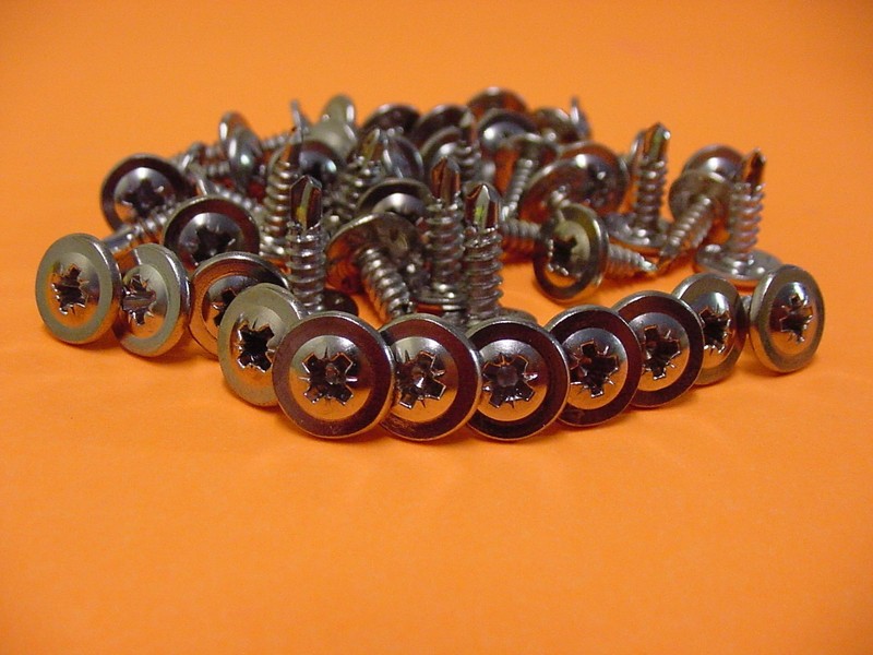 GM 50 #8×9/16″ Chrome Self Tapping Wheel Well Moulding Trim Screws Phillips NOS