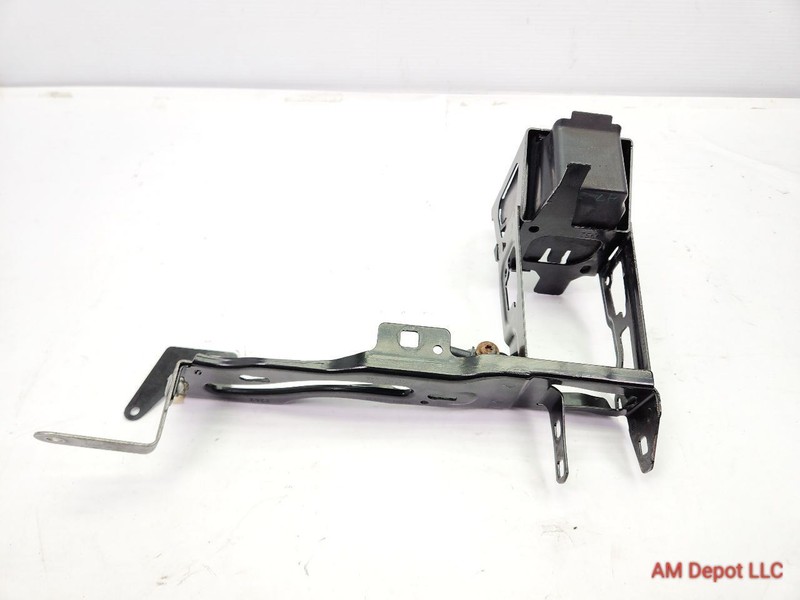 2013 BMW 320i 340i 328i 335i F30 F31 Right Headlight / Radiator Support Bracket