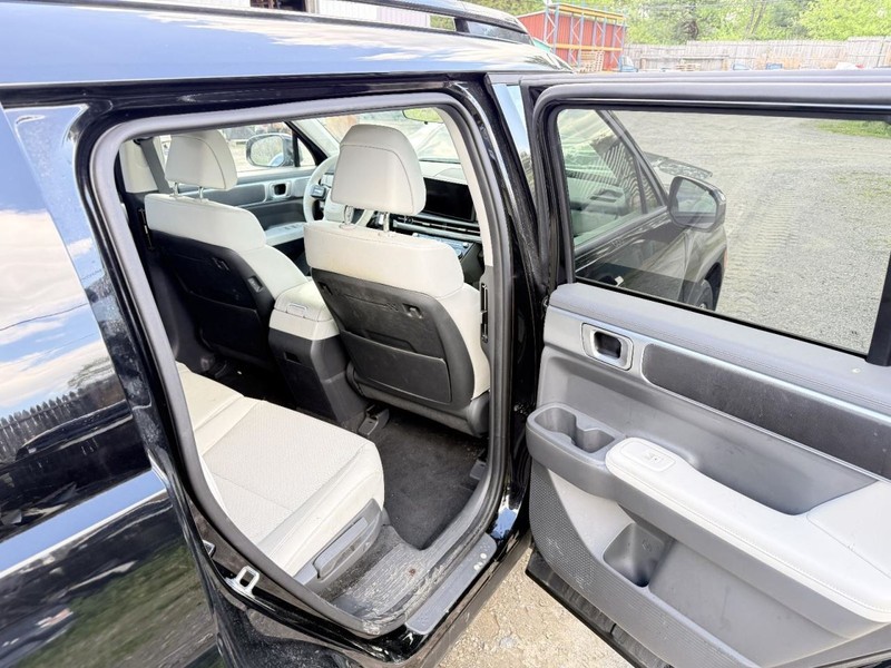 2024-2025 Hyundai Santa FE Right Passenger Side Rocker With Post Black gallery