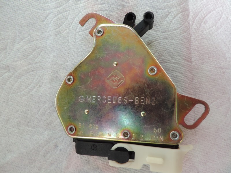 NEW Mercedes OE W202 STARTER NON-REPEAT AND BACK-UP LIGHT SWITCH A0005456806