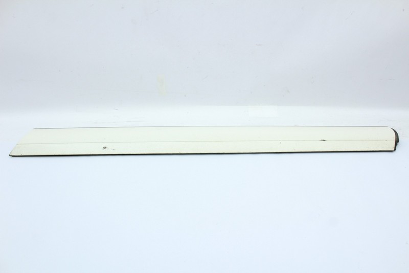 2003-2010 Porsche Cayenne 955 957 Front Right Side Lower Door Molding Trim LR9A