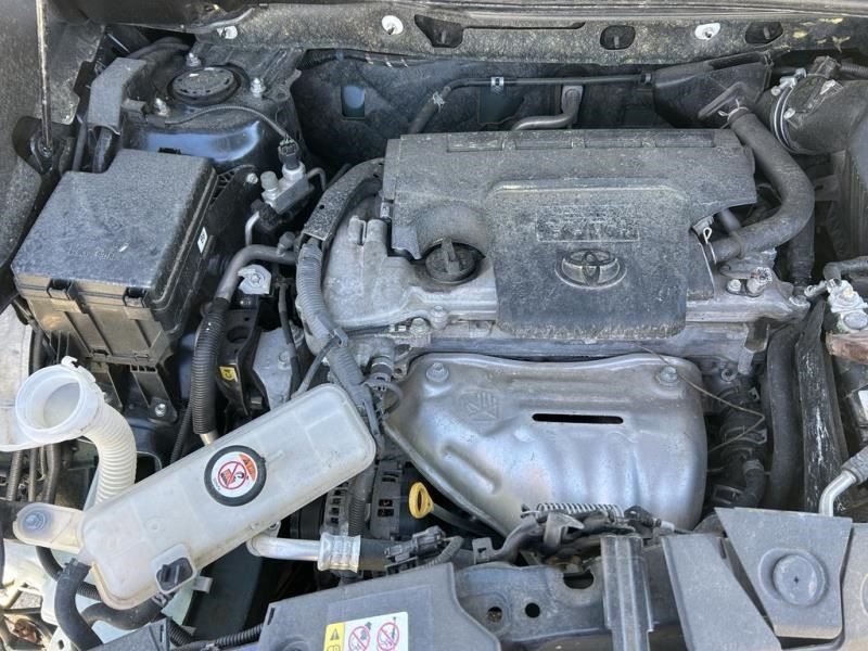 RAV 4 2018 Engine Cover 104557733