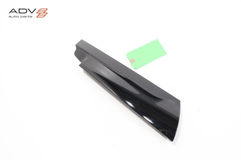 2024-25 CHEVROLET TRAVERSE REAR RIGHT DOOR WINDOW REARWARD APPLIQUE MOLDING OEM