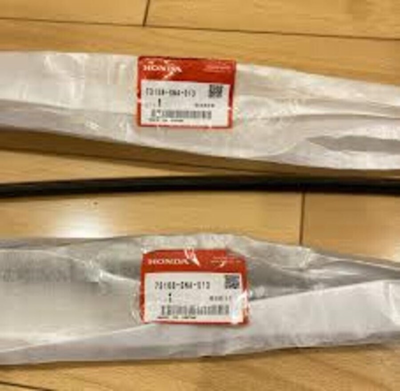 HONDA CIVIC Molding 73168-SNA-013 73158-SNA-013 L&R Drip Side Set Genuine Parts