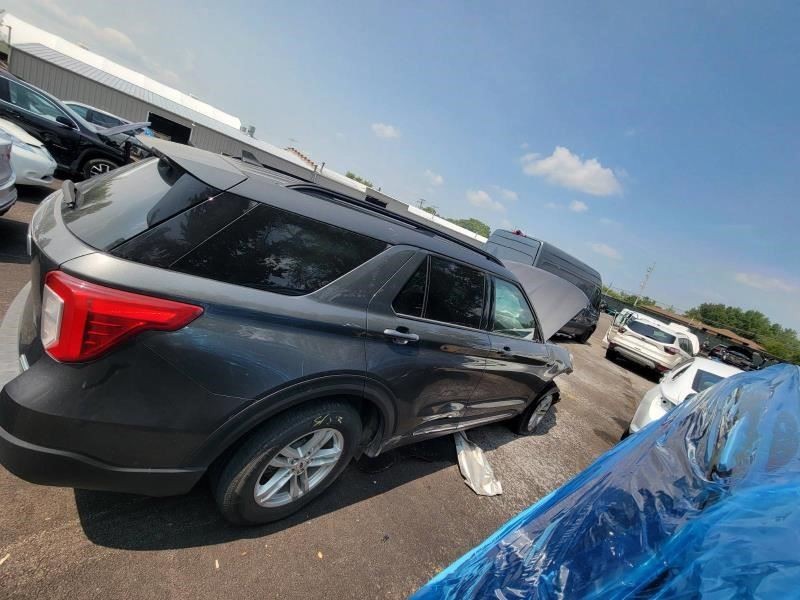2020-2024 FORD EXPLORER REAR LEFT QUARTER UPPER TRIM COVER LB5B-S31013-AN gallery
