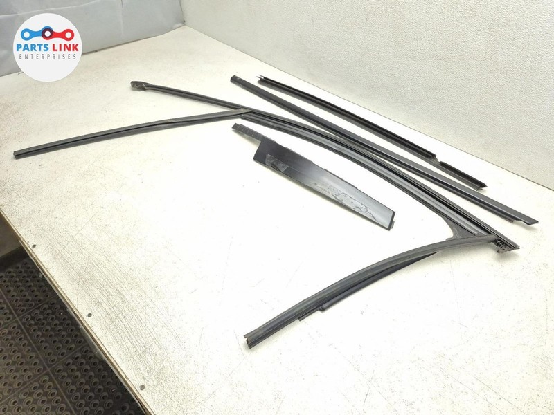 2016-20 BENTLEY BENTAYGA FRONT LEFT DOOR WEATHERSTRIP BELT MOLDING TRIM SET 636