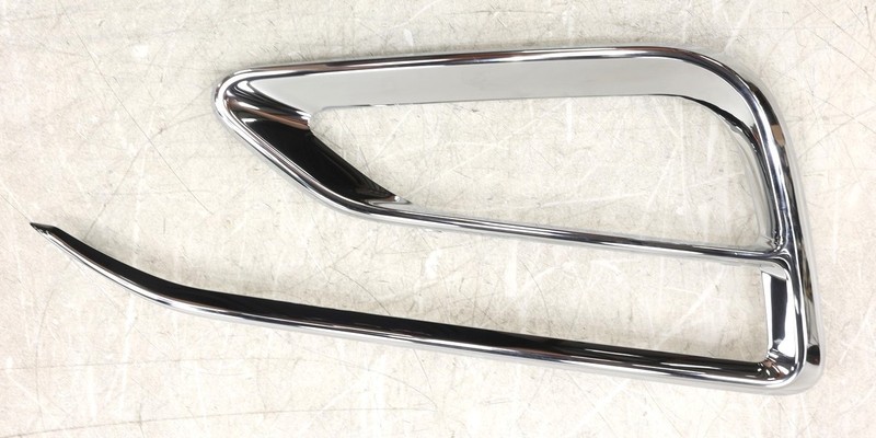 NEW OEM GM Front Left Fog Lamp Bezel Insert 23448634 Chevrolet Cruze 2016-2018
