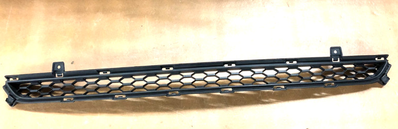 2011 kia sorento lower grille bumper moulding trim 2011-2013