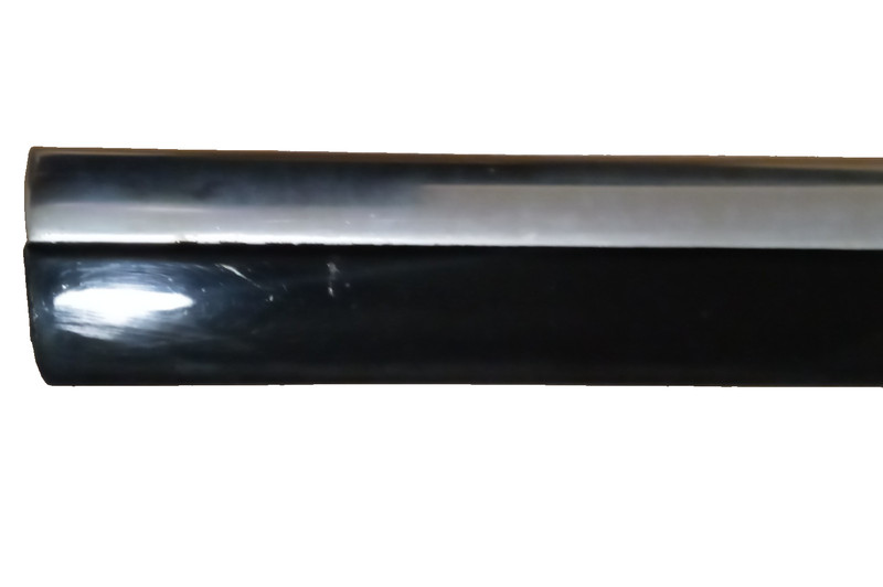 VW MK4 JETTA BLACK W/ CHROME STRIP RIGHT FRONT PASSENGER DOOR MOLDING STRIP OEM gallery