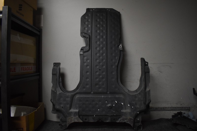 2018 MERCEDES BENZ E400 4MATIC REAR ENGINE COVER FACTORY OEM