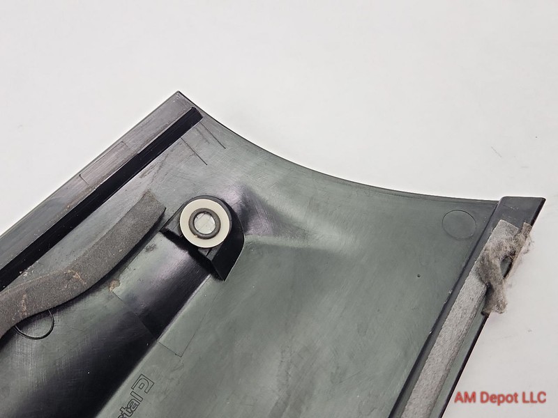 2009 Mini Cooper S R56 Rear Left C Pillar Outside Trim 51137146101 gallery
