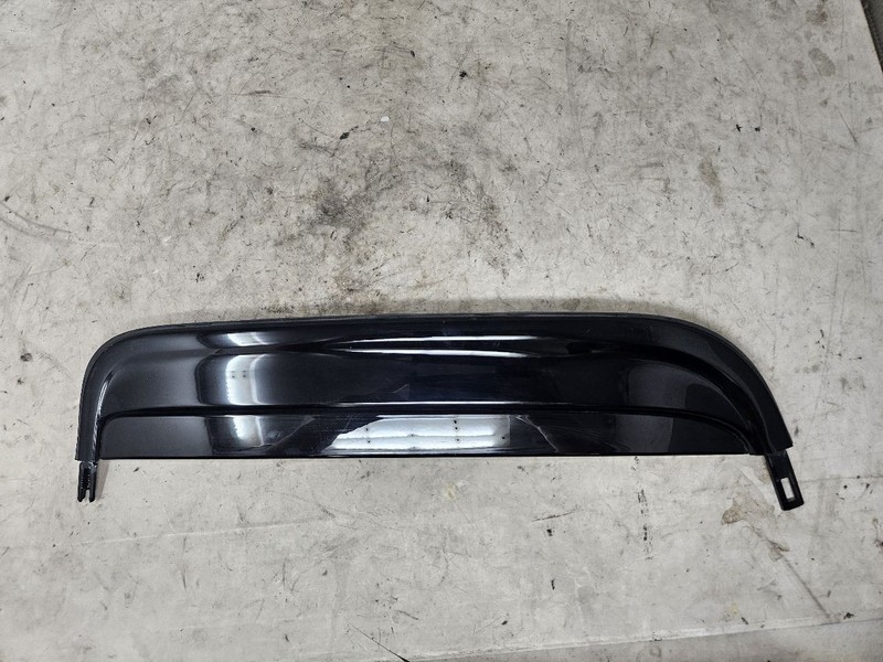 2019-2026 SIERRA LH DRIVER REAR DOOR BLACK APPLIQUE 84966051 gallery