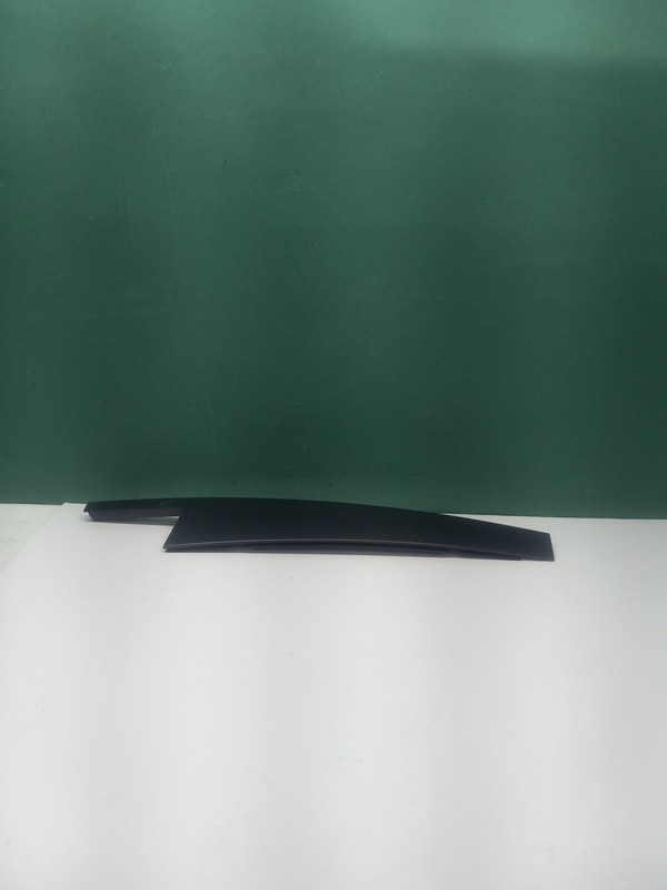 14-22 Jeep Cherokee Rear Right Passa Door Window B Pillar Molding Trim OEM