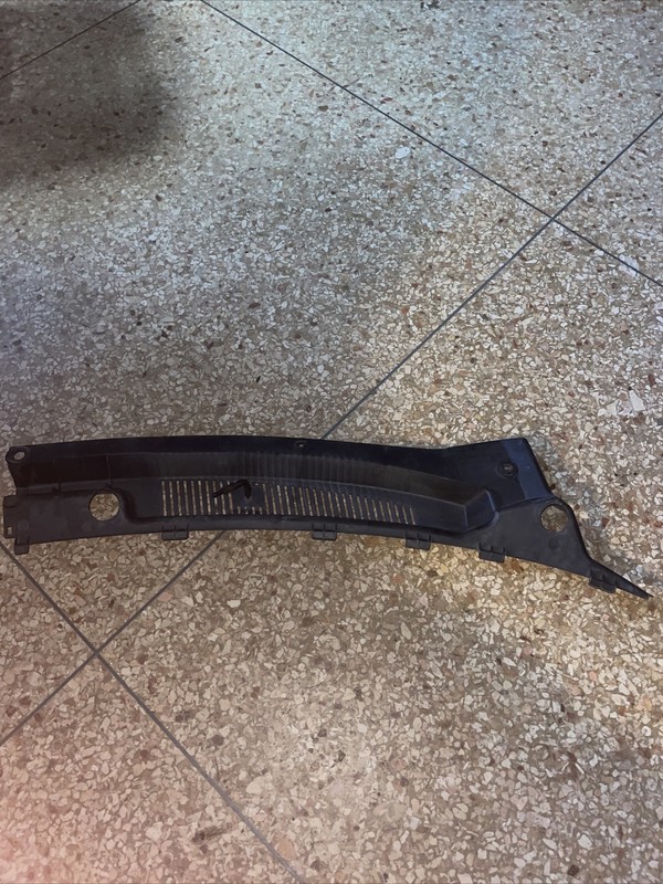 2002 Daewoo Nubira LEFT DRIVER SIDE WIPER COWL TRIM OEM