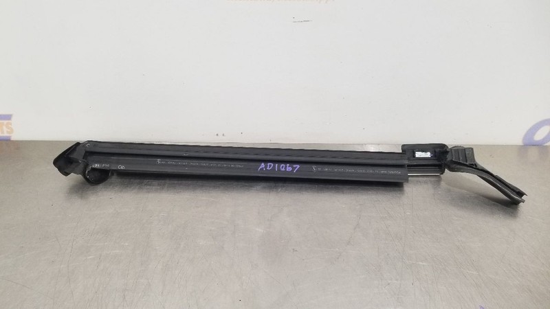 19 BMW M850I F91 CONVERTIBLE QUARTER PANEL TRIM RIGHT PASSENGER CHROME gallery
