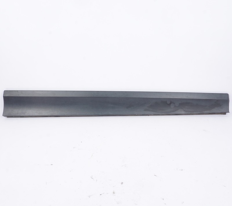 11-18 BMW X3 X4 (F25 26) FRONT RIGHT LOWER DOOR MOULDING TRIM (w/o M or X-LINE) gallery