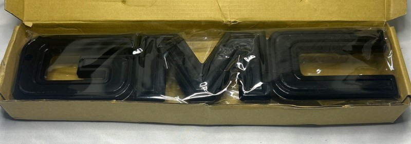1 FRONT Grille Emblem Black GMC 2021 – 2024 Yukon Gloss 84729912