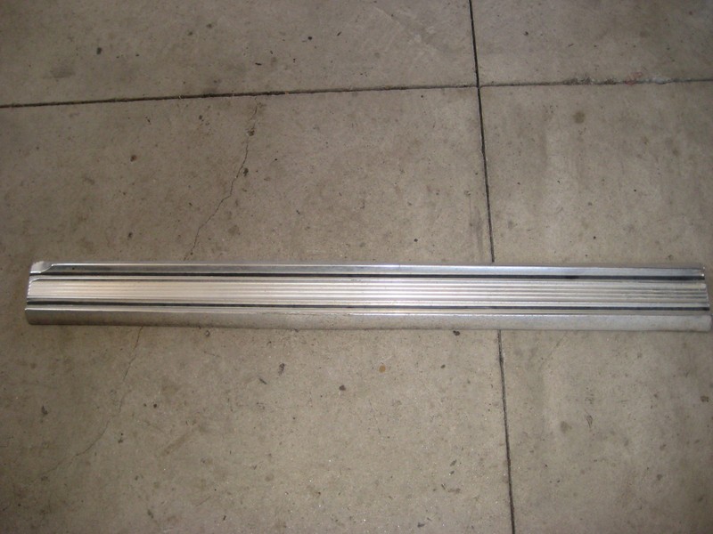73-79 Ford truck F100 F250 F350 DRIVER Door Lower Body Trim Molding Wide Xlt