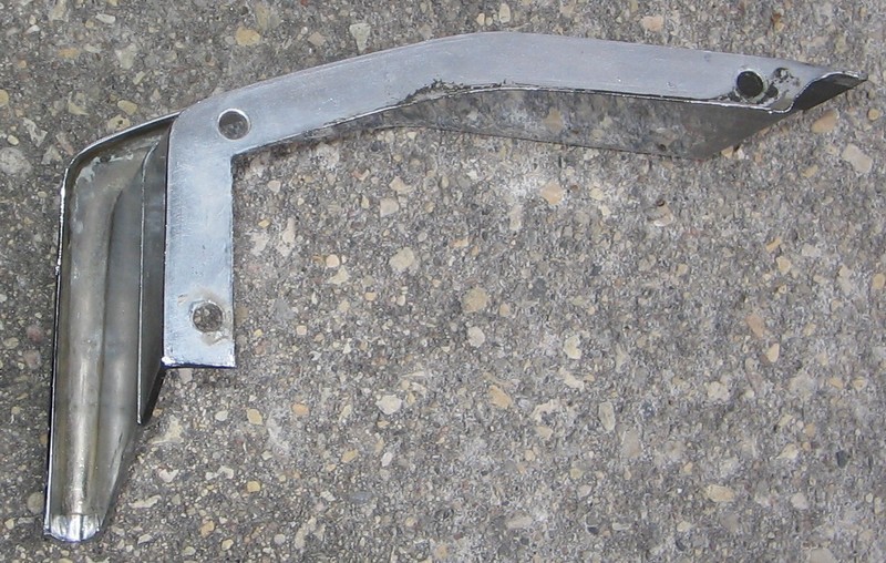 1970 - 1971 Dodge Dart Swinger RH Fender Eyebrow Trim Molding 2998368 Used 70 71 gallery