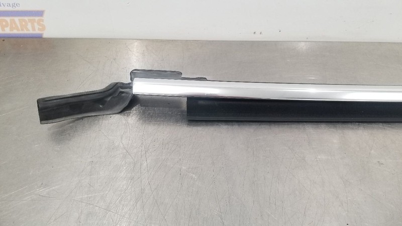 19 BMW M850I F91 CONVERTIBLE QUARTER PANEL TRIM RIGHT PASSENGER CHROME gallery