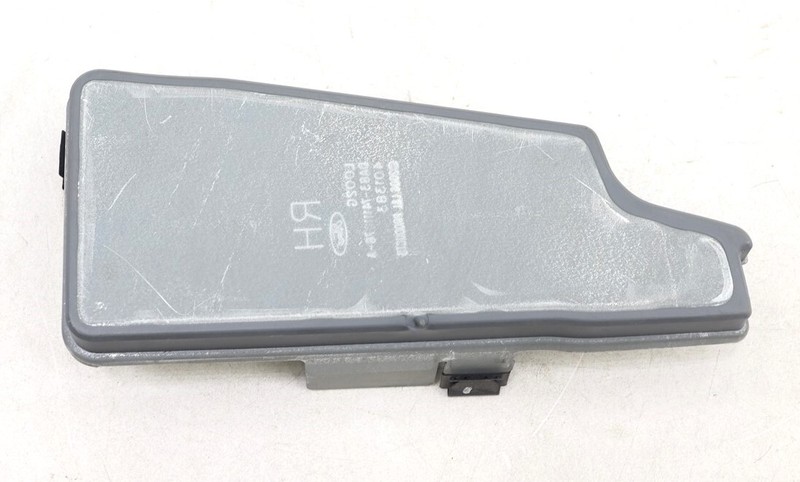 NEW OEM Ford Rear Floor Rail Seal Right 8A8Z-74111C76-C Flex MKT Explorer 11-19